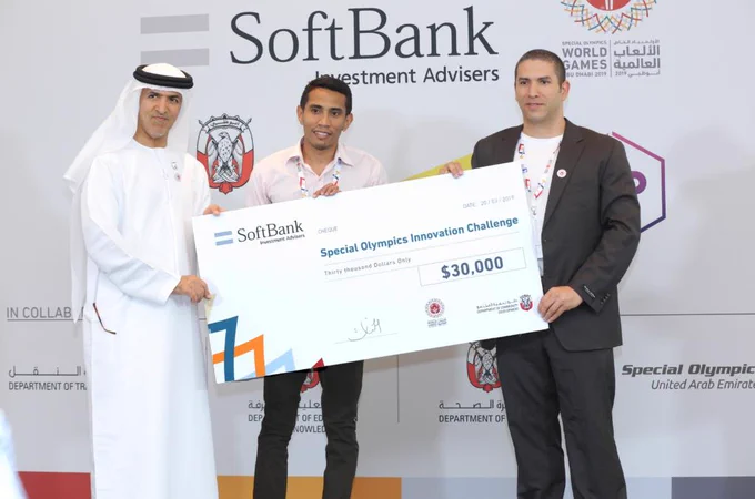 Congratulations @WorldGamesAD innovation challenge winners!  Pasitos: Healthcare software solution enabling caretakers and people of determination to plan and fulfill activities of daily living (ADLs).  Pictured with H.E Dr Mugheer Al Khaili, chairman of the Abu Dhabi Department of Community Development and member of the Executive Council 