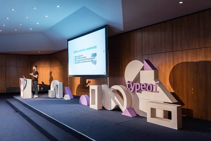António Capelo speaking at typeof conf