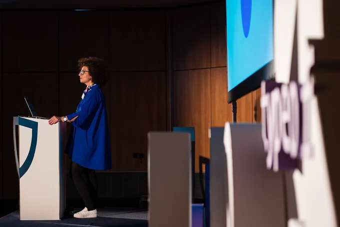 Sónia Gomes speaking at typeof conf