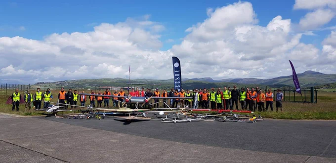 The wonderful CASCADE team, and their even more wonderful drones <3