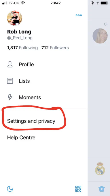 Instructions for how to access descriptions on photos