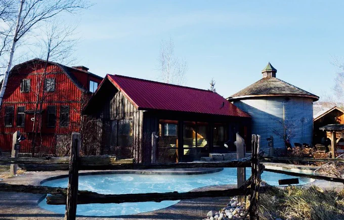 Top Spas of Canada #ScandinaveBlue