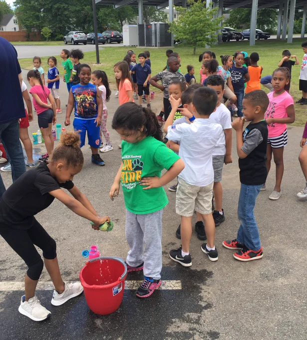 Students on field day