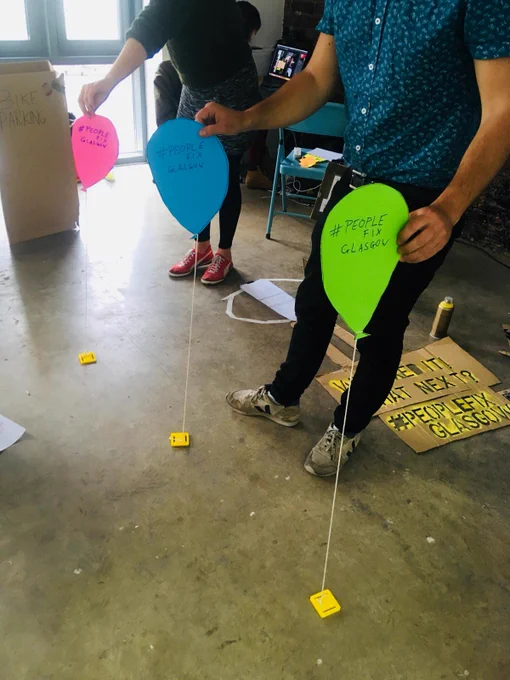 Bolloons - Balloons as temporary bollards