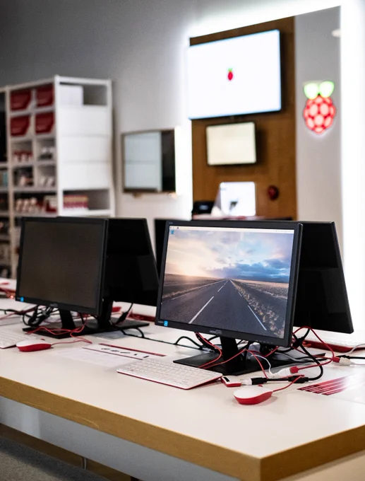 Raspberry Pis set up to monitors in the new Raspberry Pi Store