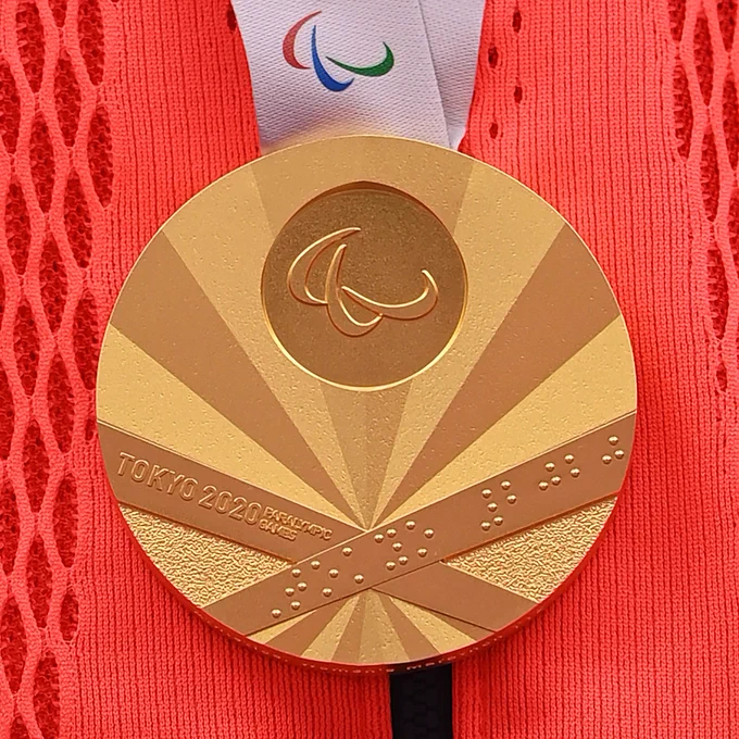 Detail of the gold medal of Misato Michishita of Team Japan during the women’s Marathon - T12 medal ceremony on day 12 of the Tokyo 2020 Paralympic Games