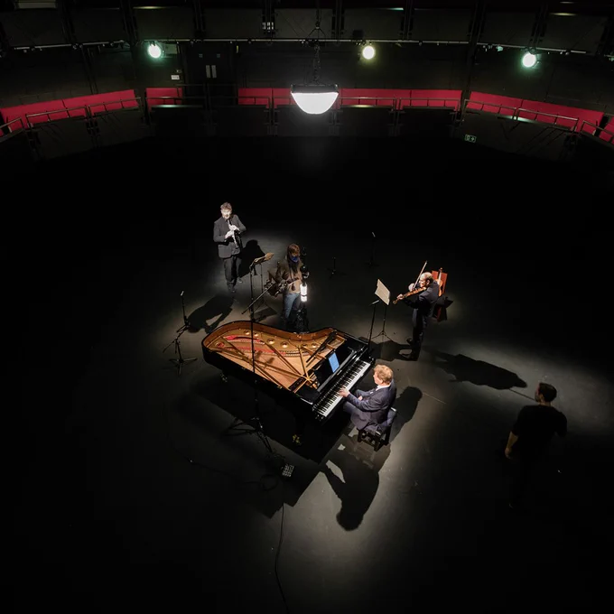 Andy Brown's photo of @ensemble_360 performing Bartok's Contrasts at Sheffield Crucible Studio Theatre, captured in 360 audio and visuals.