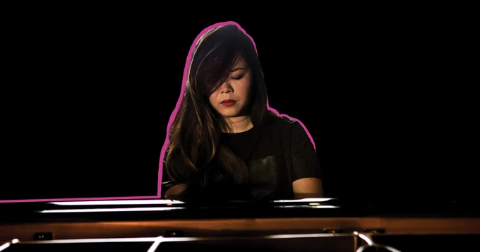Jennifer Szeto playing the piano