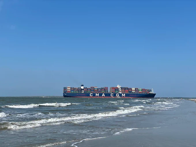 Marco Polo entering Charleston harbor. 