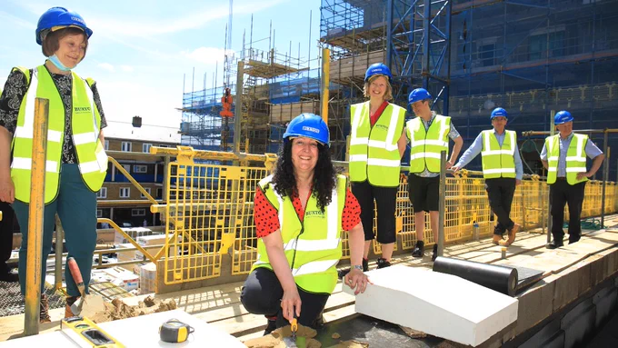 Councillors Stephanie Cryan and Helen Dennis joined Resident Leathermarket CBS Board Directors  John Paul Lynch and Katie Farrant for a topping out ceremony yesterday at Joseph Lancaster House. The development will provide 40 new council homes and a communal garden.