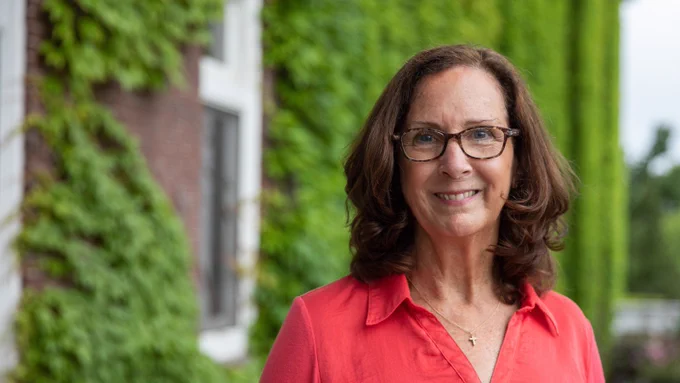 Headshot of Ann McDermott