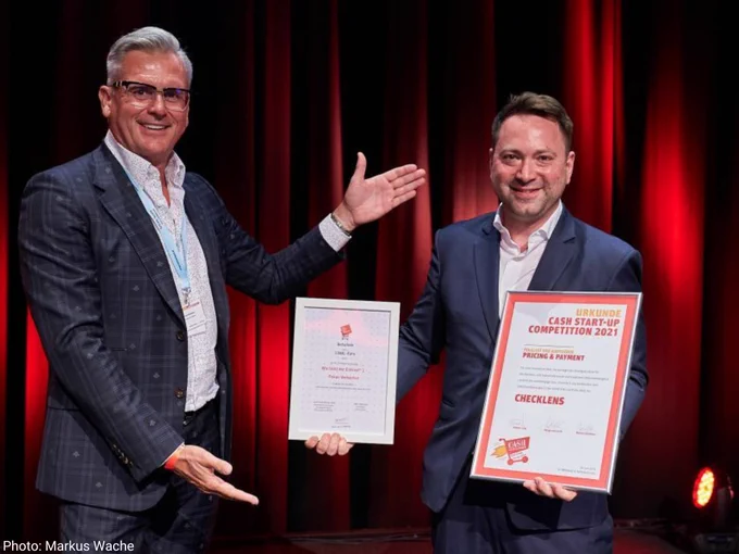 Checklens wins Cash Start-up Competition 2021. 