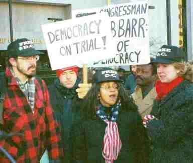 Read “Breaking The Silence On Home Rule” by Courtland Milloy, The Washington Post, January 23, 2000 at https://www.washingtonpost.com/archive/local/2000/01/23/breaking-the-silence-on-home-rule/e25b5be9-42d6-4c87-8880-63c543ea4f9b/. [Photo cred: @_CarolMoore] See more photos and text at http://www.carolmoore.net/photos/01-14-00-photos.html. 