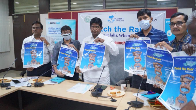 Happy to share that WaterAid India launched ‘Catch the Rain’ campaign with Telangana Water Resources Development Corporation, Groundwater Board and other CSOs/ NGOS working on rainwater harvesting in Hyderabad yesterday. The launching meeting was planned to involve civil society organisations in a city wide dialogue on water conservation. The campaign will run for 2 weeks 15 days and will be participated by resident welfare associations (RWAs), merchant associations, educational institutions and general public in the city. #catchtherainhyderabad #iamwaterguardian #catchtherain