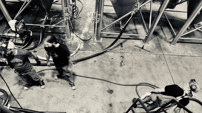 3 brewers working, and one mess on the floor
