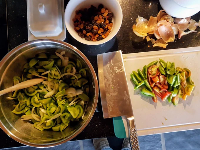 Cooking ingredients and fresh produce