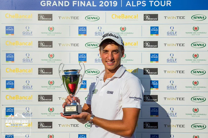 Federico Maccario of Italy with his trophy.