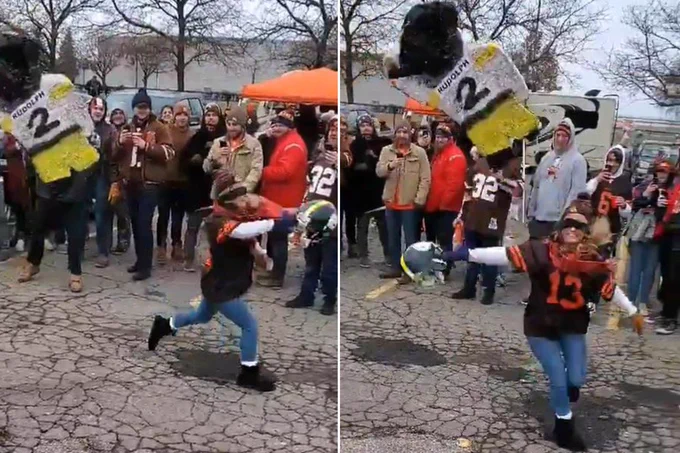 Browns fans swing a helmet at Rudolph pinata.

https://hashtiv.com/post/index.php?view=91f026c0fb9167d5b9425449a0fba3a2

Follow "Sports Watch" for all of the latest sports news on hashtiv.com!

#HASHTIV #SPORTSWATCH #ESPN #FOOTBALL #CLEVELAND #BROWNS #MASON #RUDOLPH #MASONRUDOLPH #CLEVELANDBROWNS #DOGHOUSE #NFLNEWS