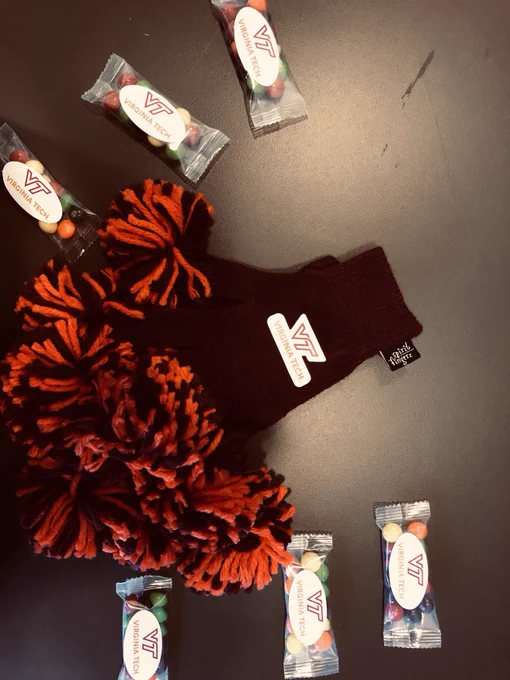 VT pom-pom gloves and candy for the crowd