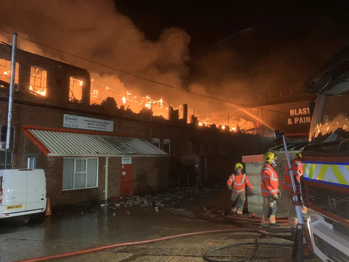 ‪A blaze involving a number of buildings on an industrial estate on Croft Street, Hyde‬