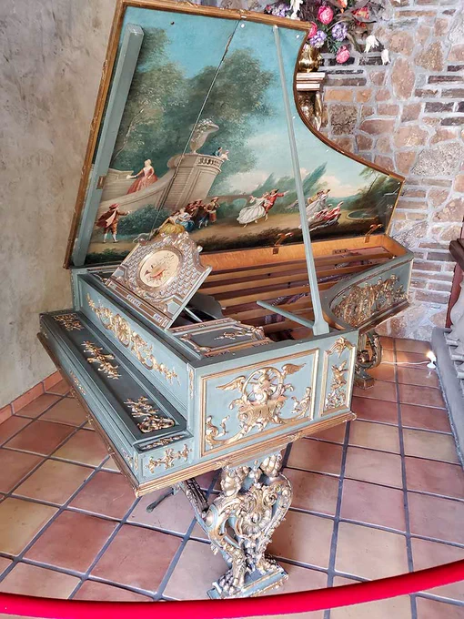 Liberace's Second Act - Chic Compass Magazine