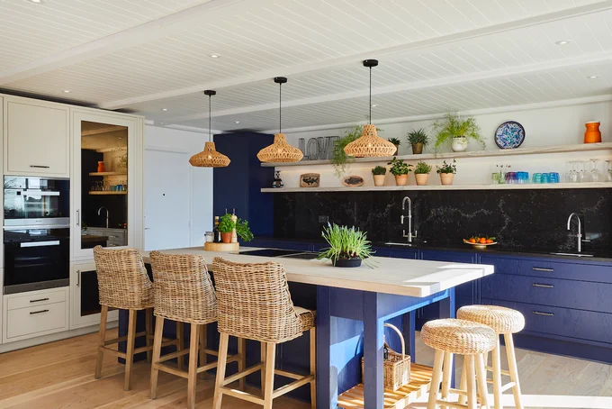 Latest @kitchenthinkUK  #kitchencasestudy - Coastal inspired design by @stonehamkitchen