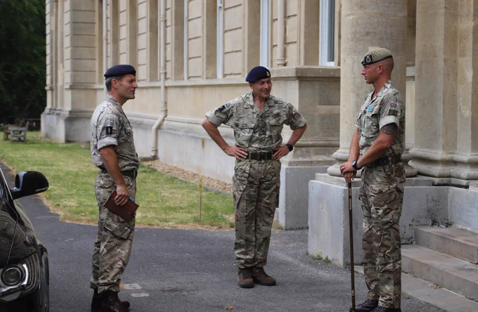 Commander Home Command arriving at Robertson House, RMAS