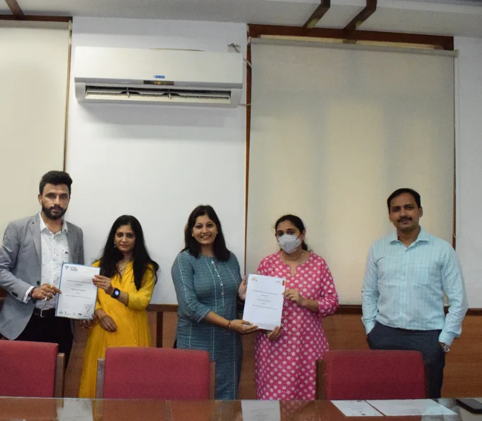 Signing of MOU with Parul University.
.
.
.
#SigningMOU #ParulUniversity #LifeAtVirtualHeight #MOU #BestApplicationDevelopmentCompany #appandwebdevelopment #ahmedabadcompany #WebDevelopment #Appdevelopment #gamedevelopment #appledevelopement #developmentcompany #itcompany #ahmedabadcompany #Web30India #VirtualHeight