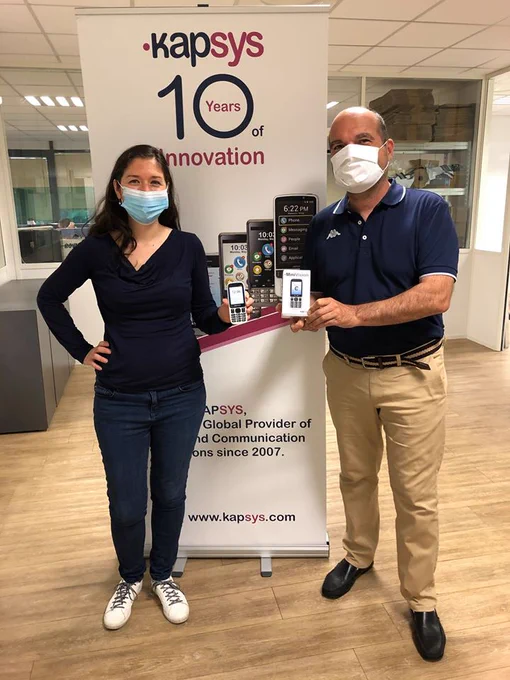 Présentation du nouveau téléphone vocalisé MiniVision Lite par KAPSYS à l'association RETINA France dans les locaux de KAPSYS