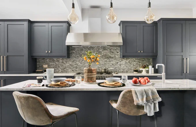 DELIGHTFULLY DARK: Bespoke almost-black kitchen by John Lewis of Hungerford