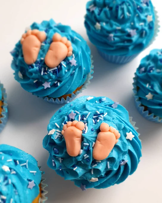 Blue baby shower cupcakes