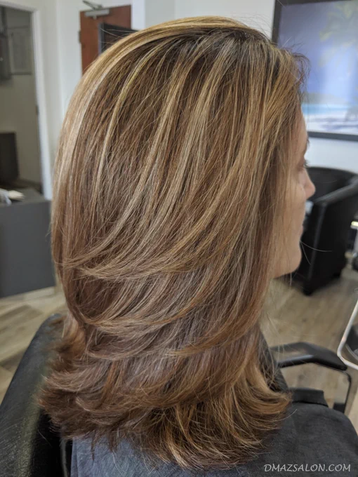 High & lowlighting blends this clients grey and leaves her hair with a multidimensional, natural look. ❤❤❤ (216) 292-HAIR (4247)

#highlightedhair #lowlighting #swartzkopfcolor #schwartzkopfprofessional #dimensionalcolor #greyblending #naturallookinghaircolor #qualitytouchfoil #beachwoodohio #dmazsalon #wellness #selfcare #sustainablebeauty #northeastohio #woodmereohio #morelandhills #solonohio #orangevillage #pepperpikeohio #chagrinfalls #cleveland #cuyahoga #localcle #personalizedhaircare #greencirclesalons #privatestudiosalon #masterhairstylist
