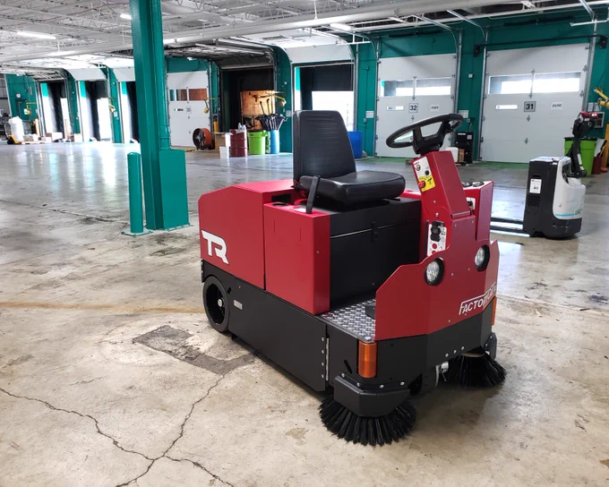 FactoryCat TR Floor Sweeper Cleaning Up!