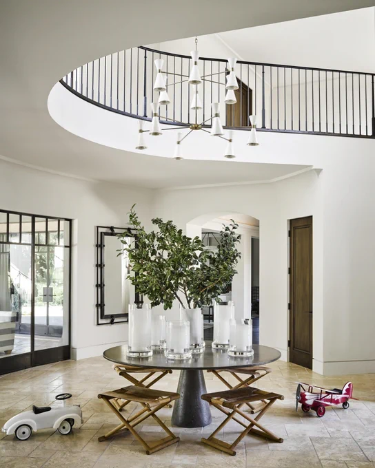@kourtneykardash Grand Foyer Ceiling Light Fitting Inspiration