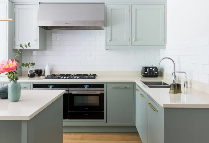 A sustainably bespoke kitchen by Mowlem & Co