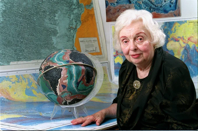 Maria Tharp, July 2001. Image: Lamont-Doherty Earth Observatory and the estate of Marie Tharp