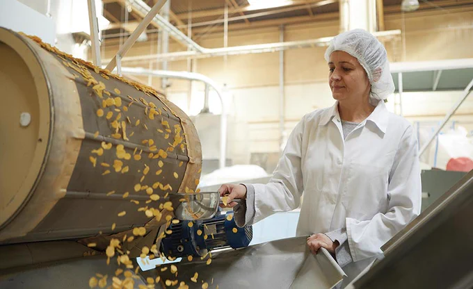 A technologist in Obst .A.'s R&D department oversees the devlopment of new recipes. (Photo courtesy of OBST/Beniamino Gelain)