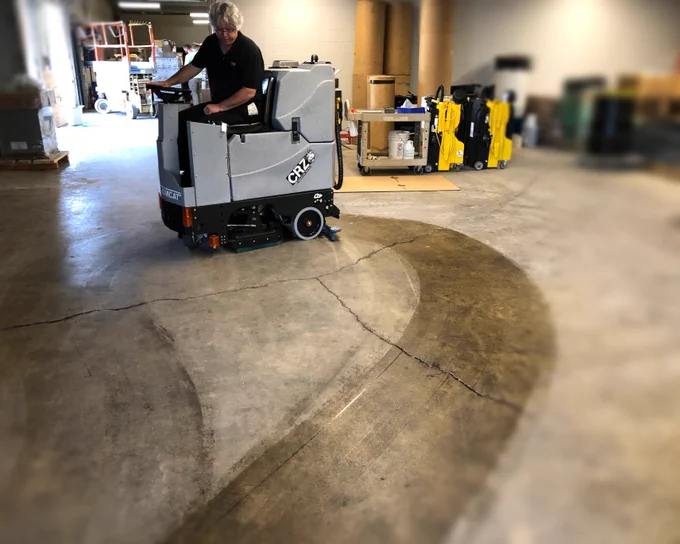 CRZ Ride On Floor Scrubber Cleans All Floor Types