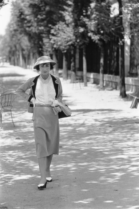 Alexander Liberman Photography Archive, 1925-1998, Getty Research Institute, Accession no. 2000.R.19