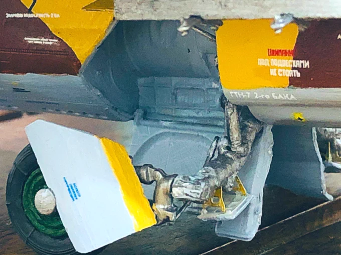 #Flogger undercarriage - the very definition of economy of space. #DesignThinking began with such! #MiG27 #SovietEngineering