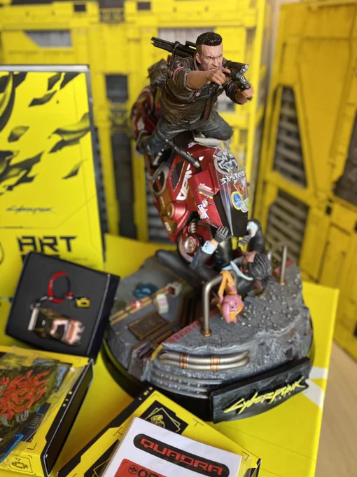 Figura de la edición coleccionista de Cyberpunk 2077