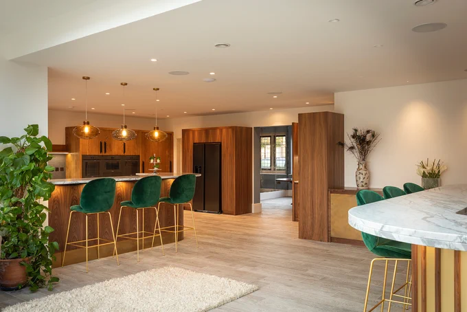 Latest @kitchenthinkUK #kitchencasestudy - Walnut and brass bespoke kitchen by @wearepapilio