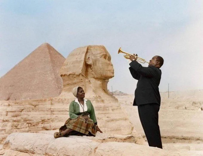 1963 Louis Armstrong with wife Lucille at the Great Sphinx of Giza
