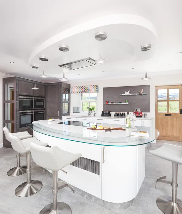 Latest @kitchenthinkUK #kitchencasestudy - Ahead of the Curve: #spectacular concept from @kitchensint with @LindaEParker