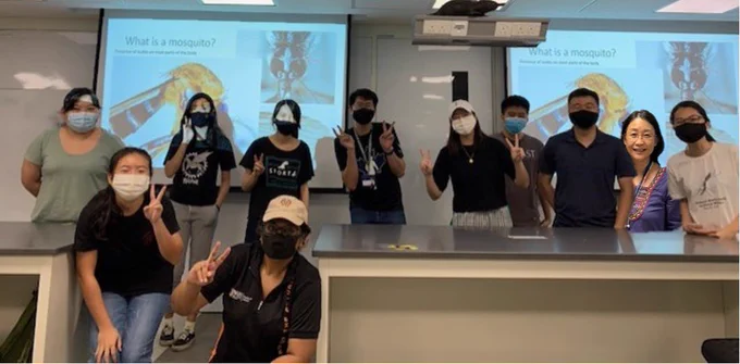 Socially distanced Mosquito workshop with students