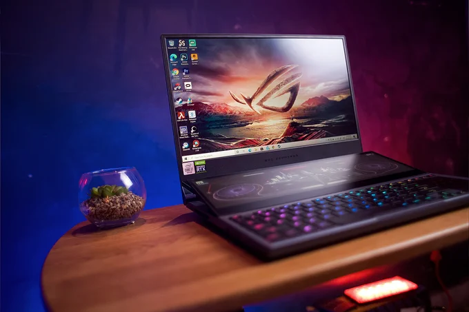 Asus ROG Zephyrus Duo 15 Gaming Laptop