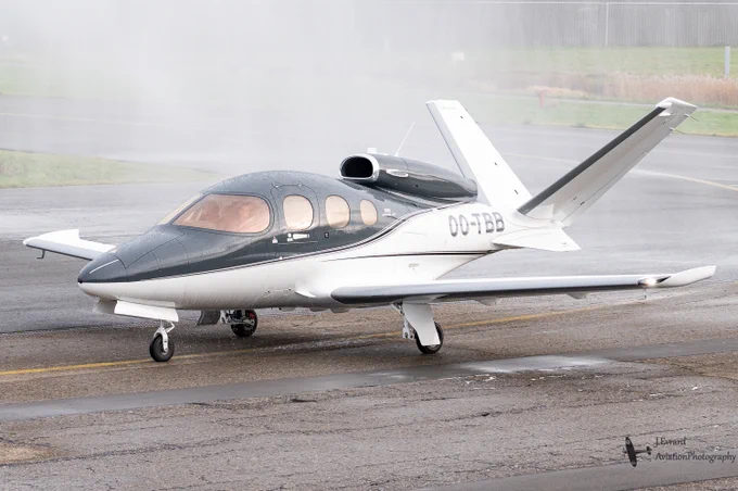 Belgium's first Cirrus Vision Jet arrives at ASL in Antwerp