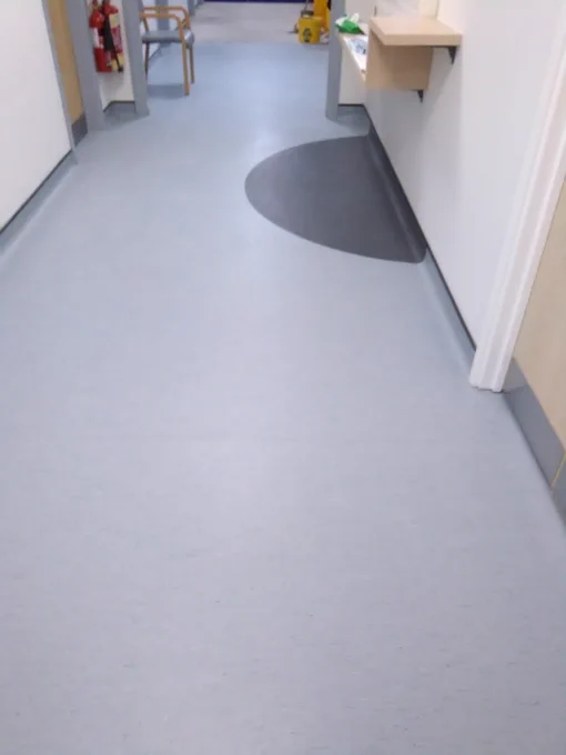 @fball UK, @ polyflor , polyflor xl 2000 sheet vinyl  fballs f46   f66 coved   cap pontypridd hospital corridors