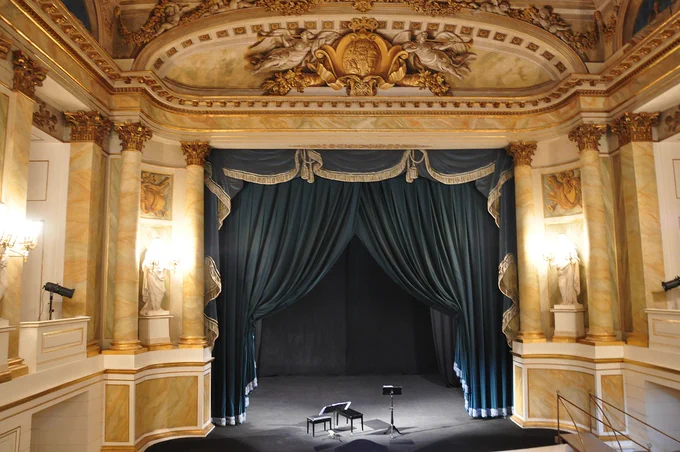 bathrooms, theatre on the water, the royal theatre