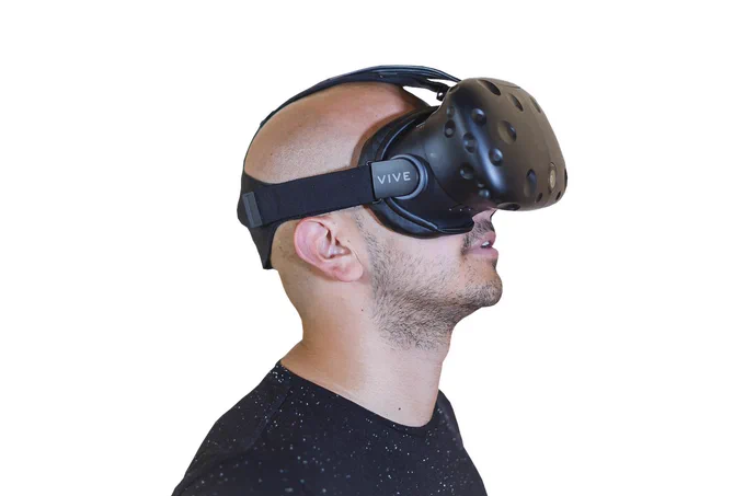 vr, bald, guy